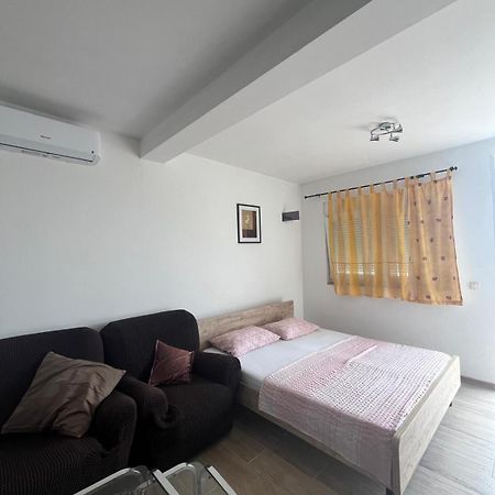 Apartmani Markic เนอุม ภายนอก รูปภาพ
