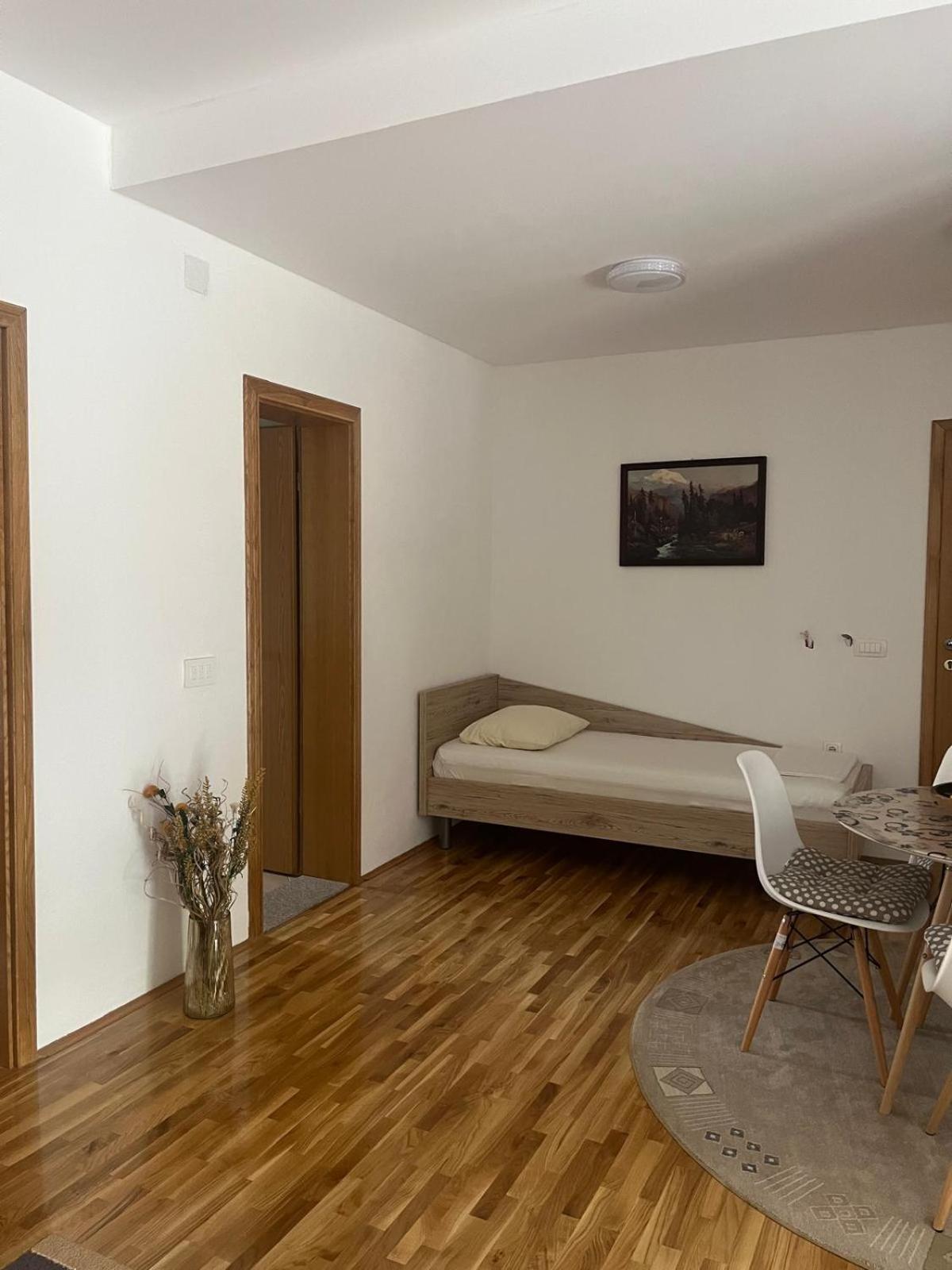 Apartmani Markic เนอุม ภายนอก รูปภาพ